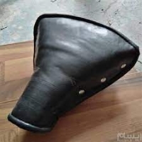 زین 28 قدیمی چرمی کف فنر دار 
